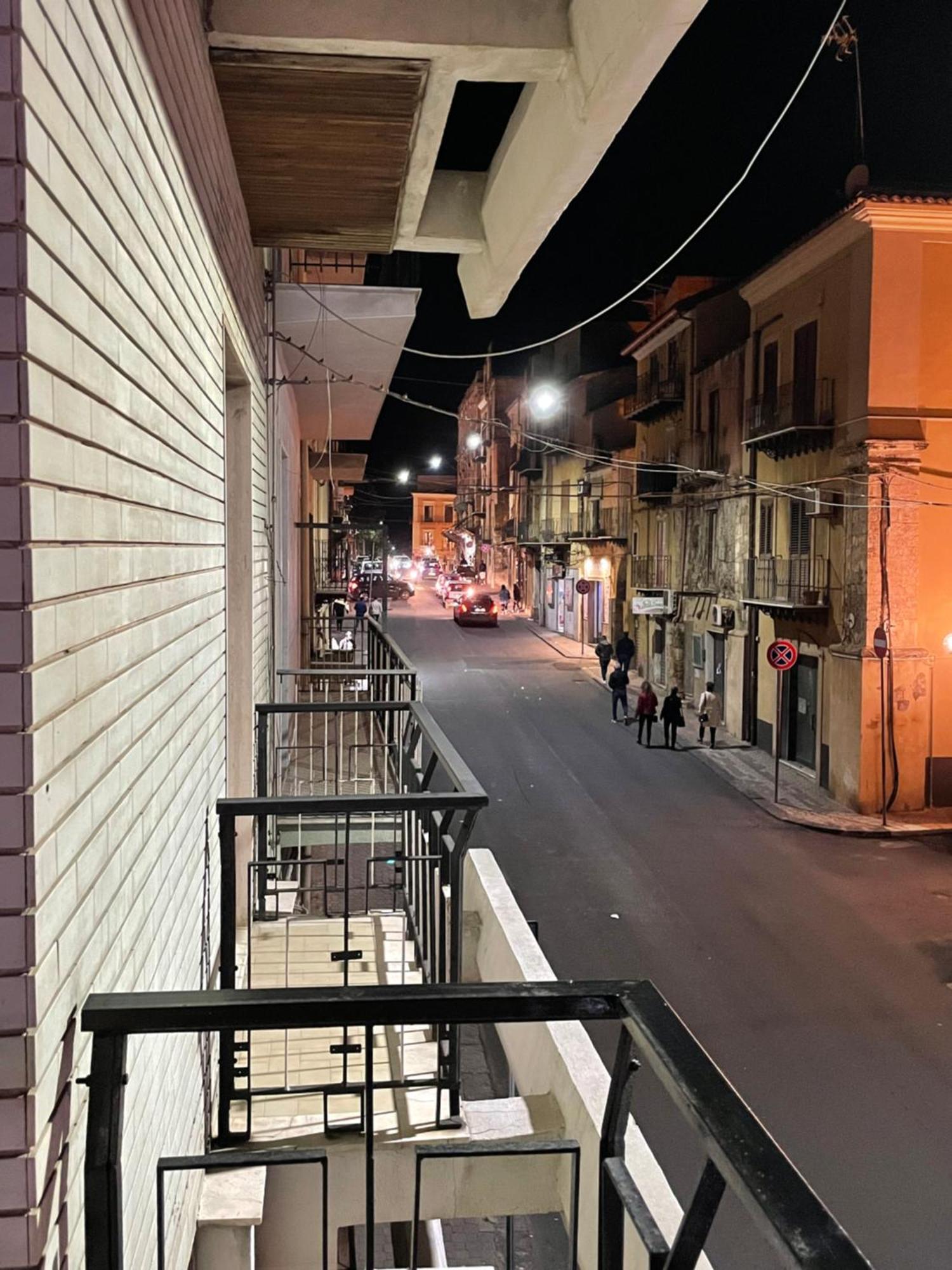 B&B Centrale 杰拉 外观 照片